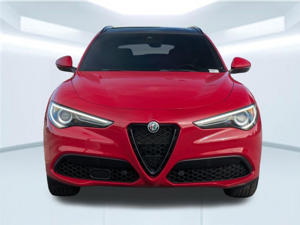 Used 2023 Alfa Romeo Stelvio Sprint AWD/4WD image 8