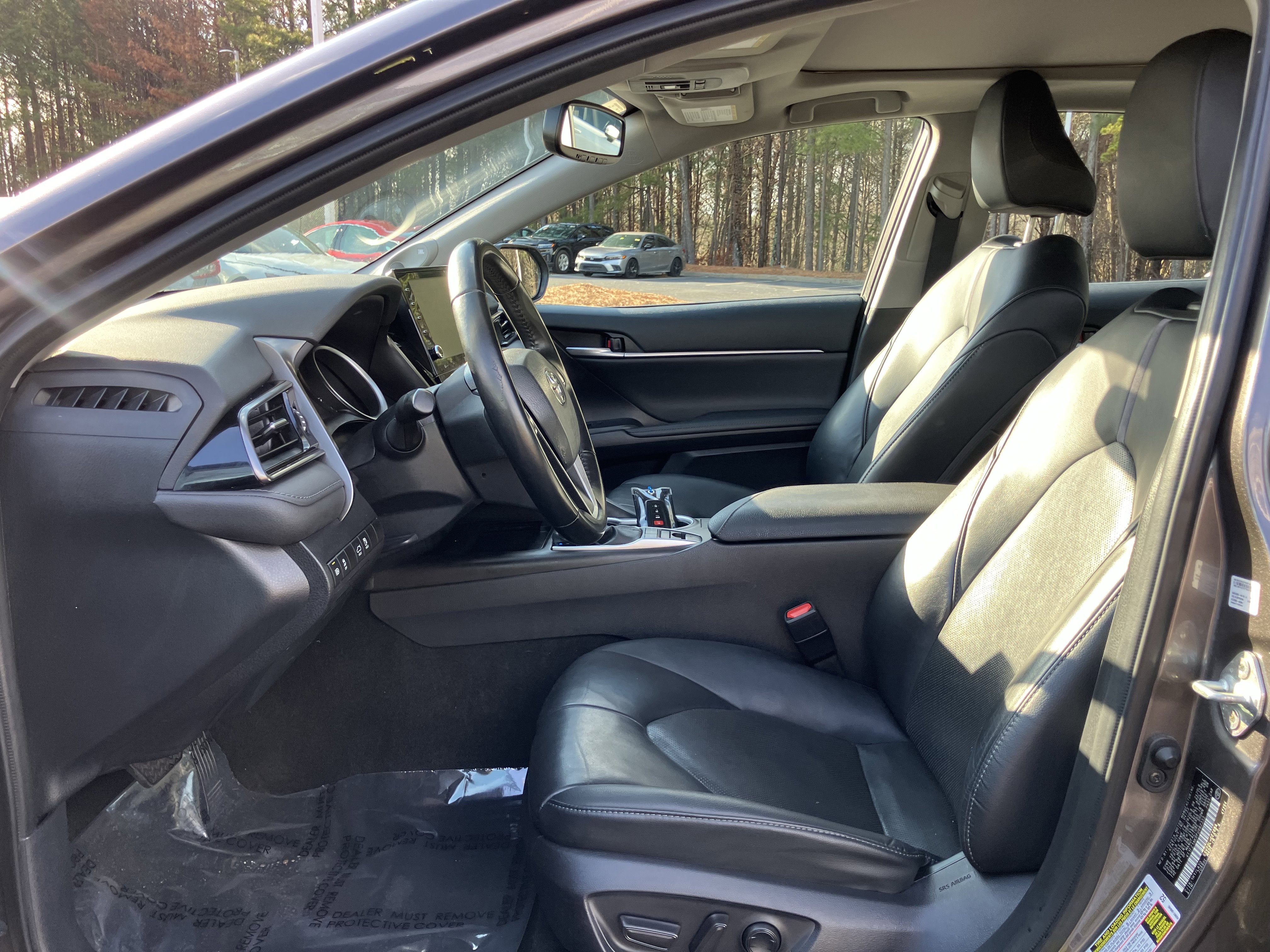 Used 2023 Toyota Camry XLE FWD image 16