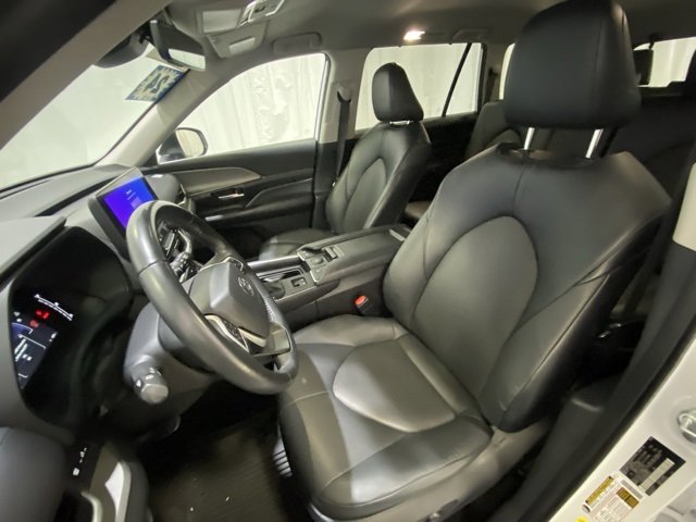 Certified 2024 Toyota Grand Highlander XLE image 10