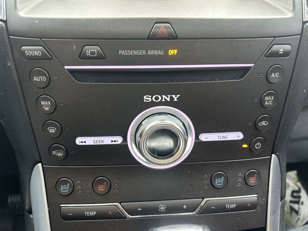 Used 2018 Ford Edge Titanium w/ Equipment Group 302A image 25