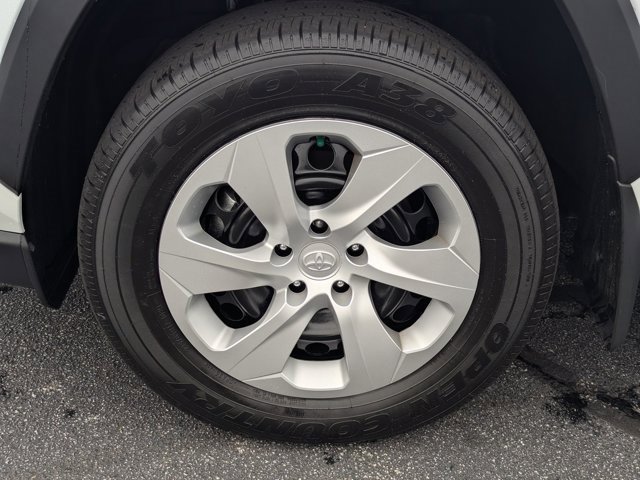 Used 2025 Toyota RAV4 LE image 11