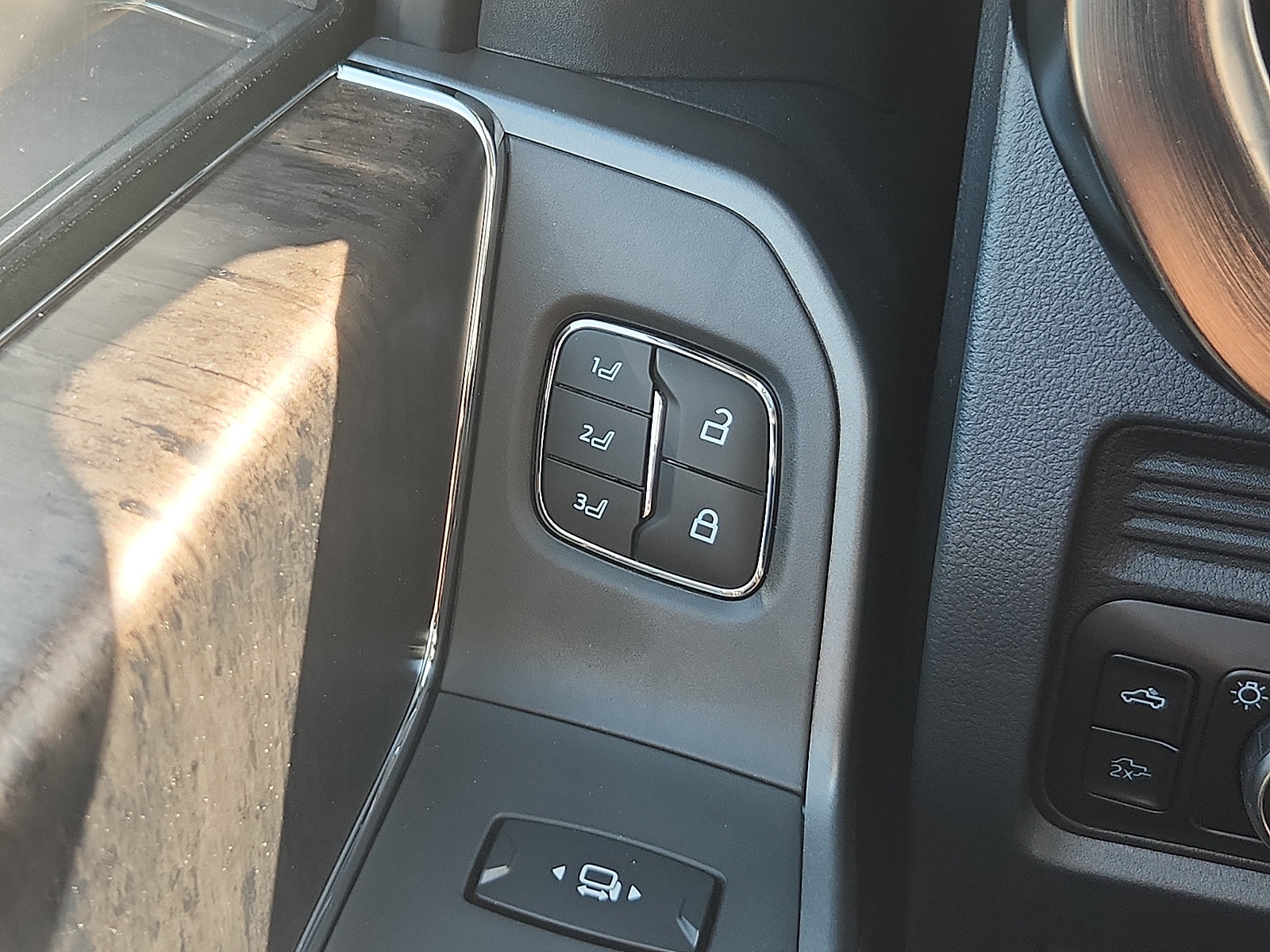 New 2026 Ford F250 Lariat AWD/4WD image 17