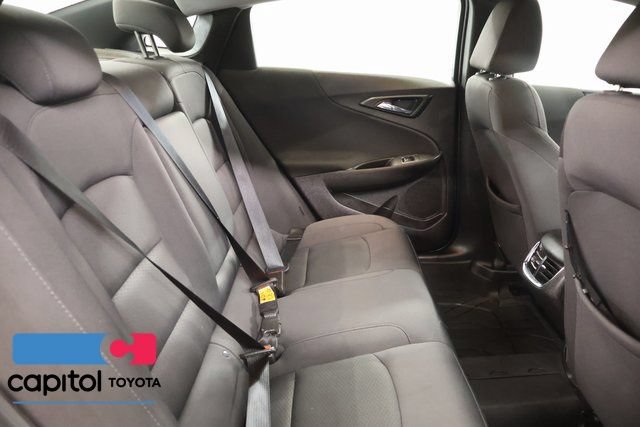 Used 2018 Chevrolet Malibu LT FWD image 27
