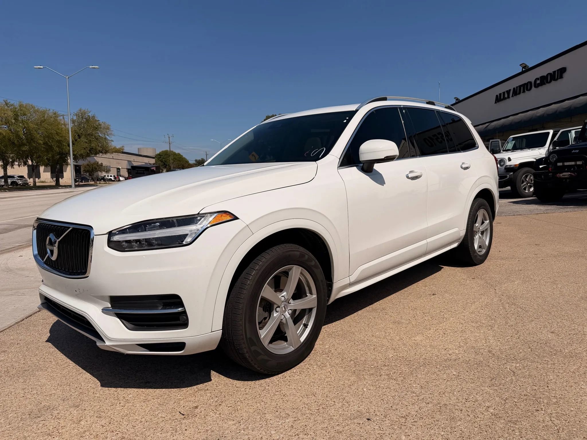 Used 2019 Volvo XC90 T5 Momentum