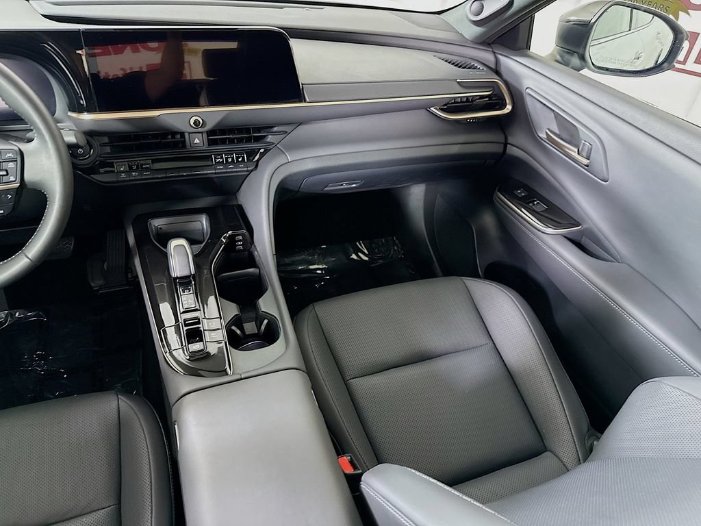 Certified 2026 Toyota Crown AWD/4WD image 29