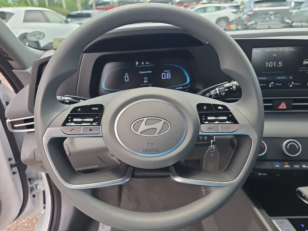 New 2026 Hyundai Elantra SE FWD image 35
