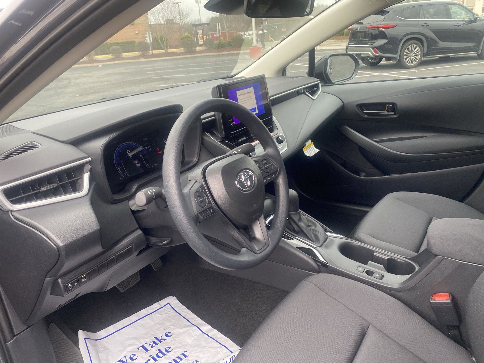 Used 2026 Toyota Corolla LE image 12