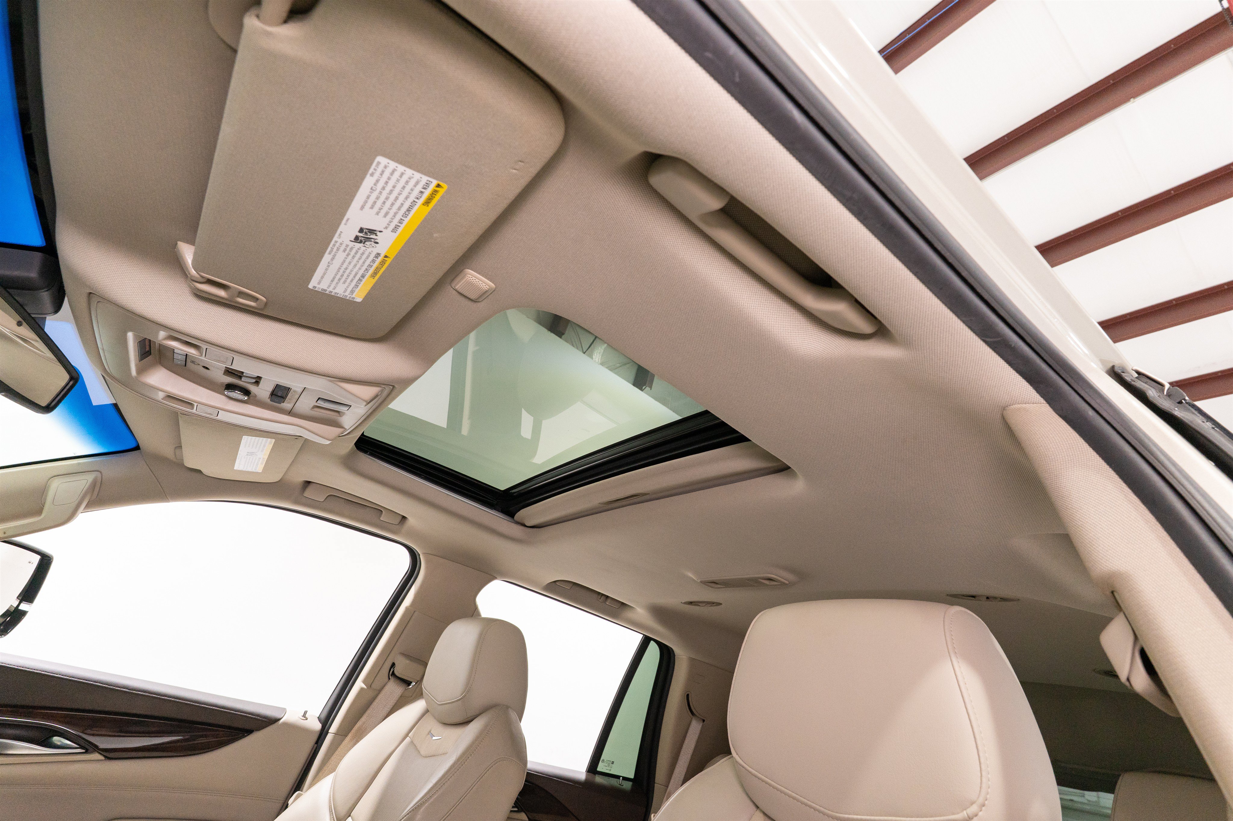 Used 2016 Cadillac Escalade Luxury RWD image 16