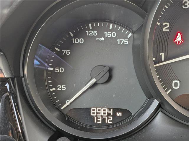 Certified 2025 Porsche Macan Turbo image 16