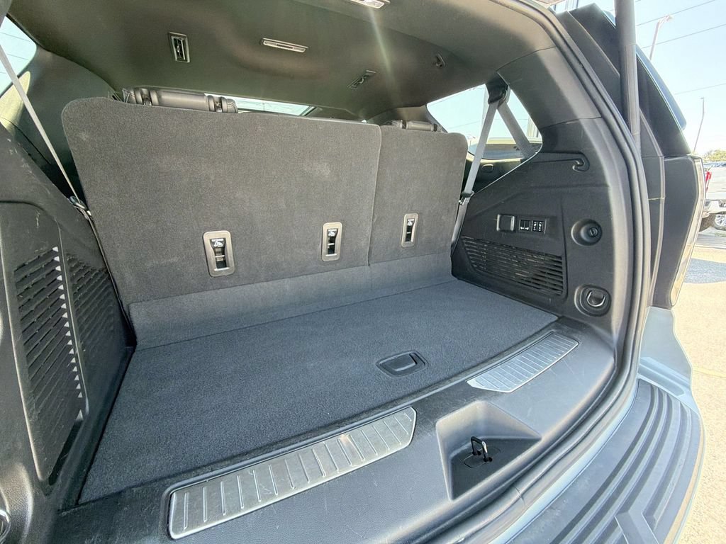 Used 2023 Chevrolet Tahoe RST w/ Luxury Package RWD image 34