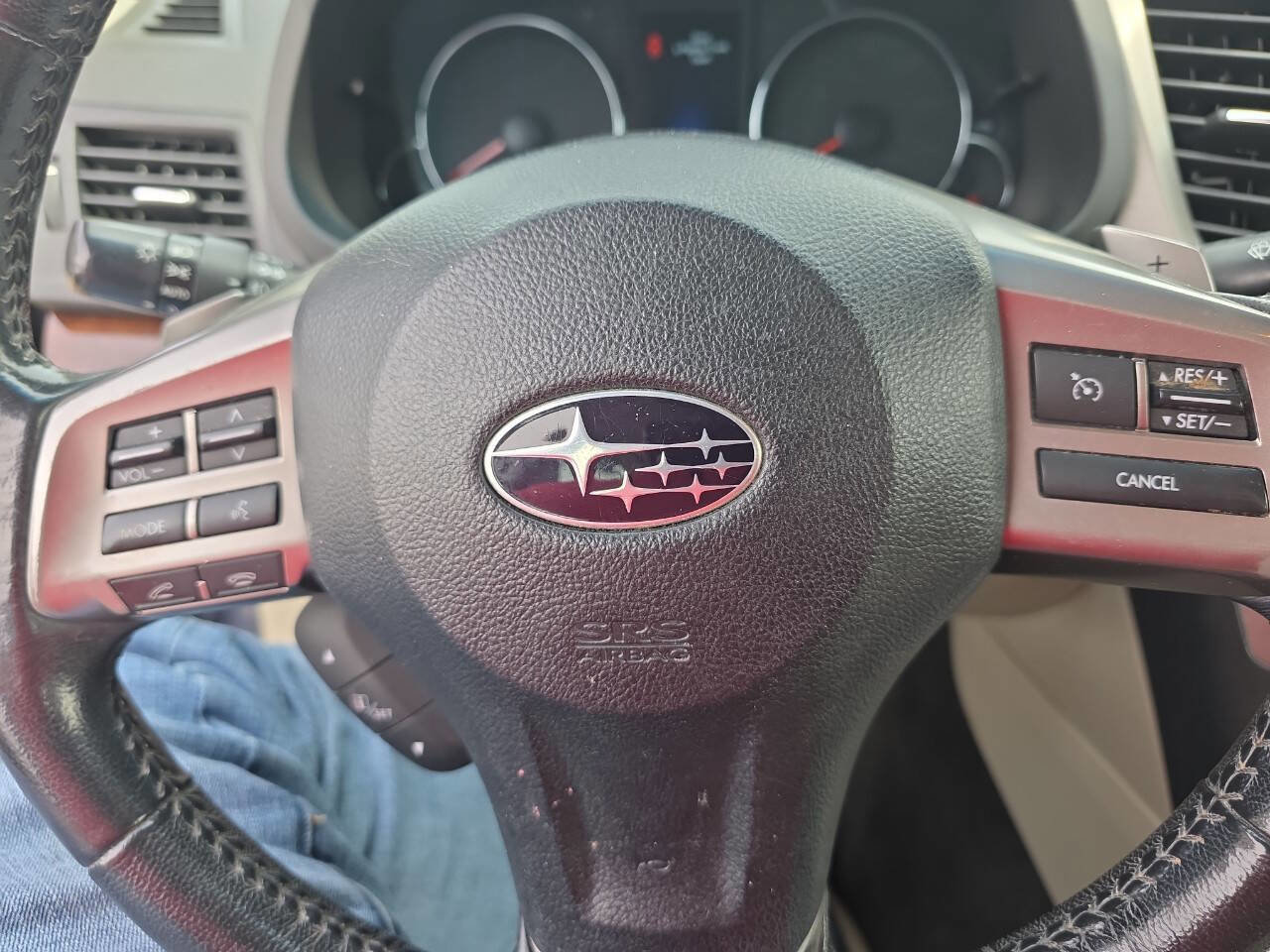 Used 2013 Subaru Legacy 2.5i Limited AWD/4WD image 10