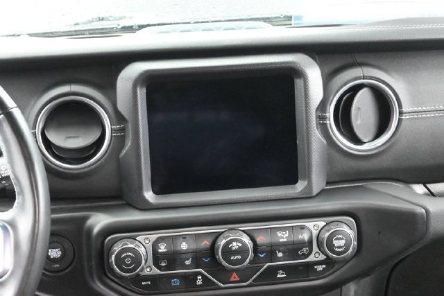 Used 2023 Jeep Wrangler Unlimited Sahara w/ Cold Weather Group AWD/4WD image 26