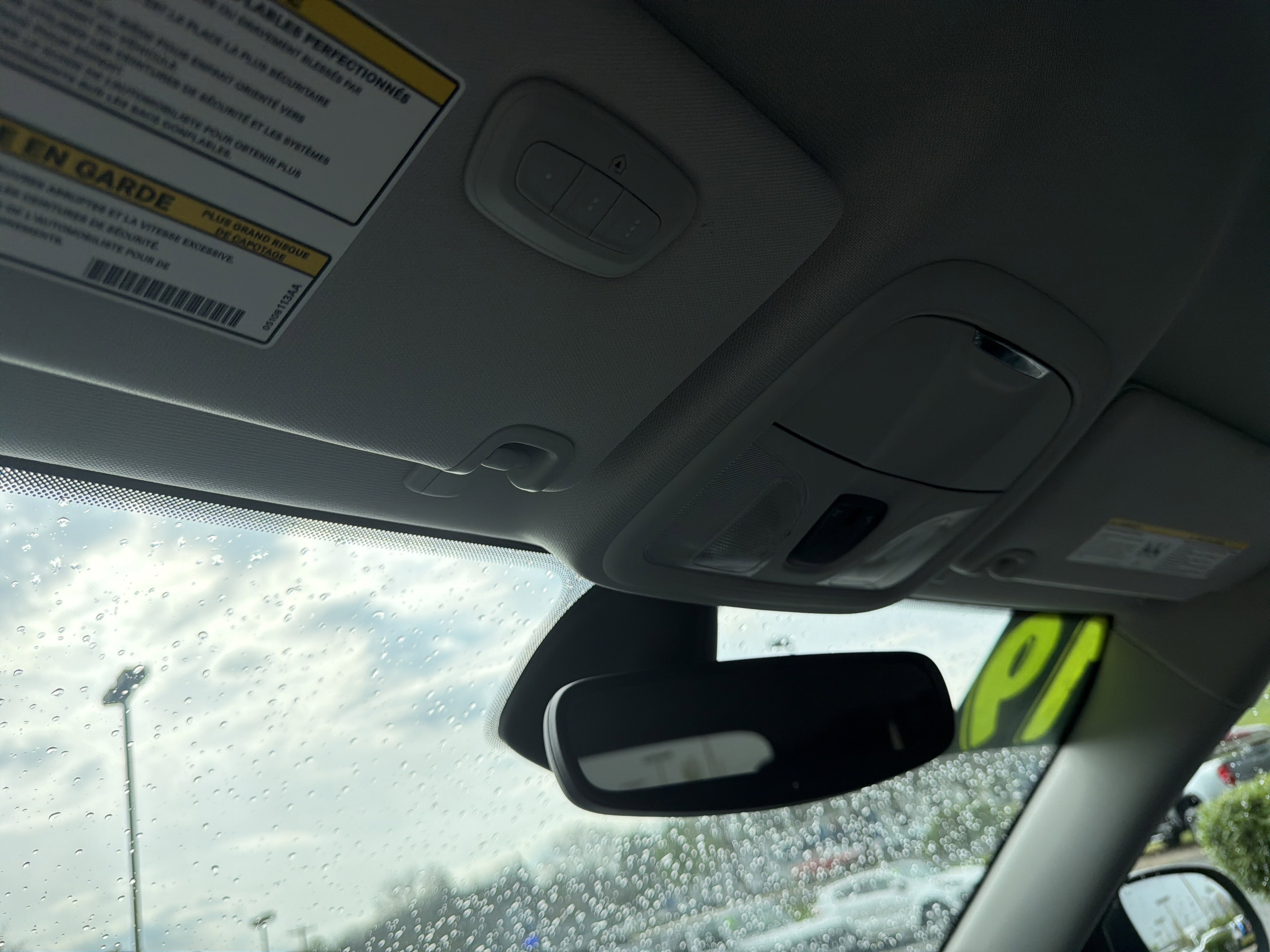 Used 2019 Jeep Cherokee Latitude Plus w/ Comfort/Convenience Group AWD/4WD image 28