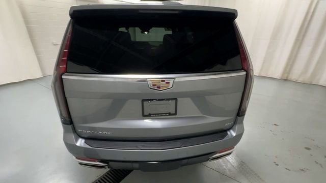 Used 2023 Cadillac Escalade Premium Luxury image 7