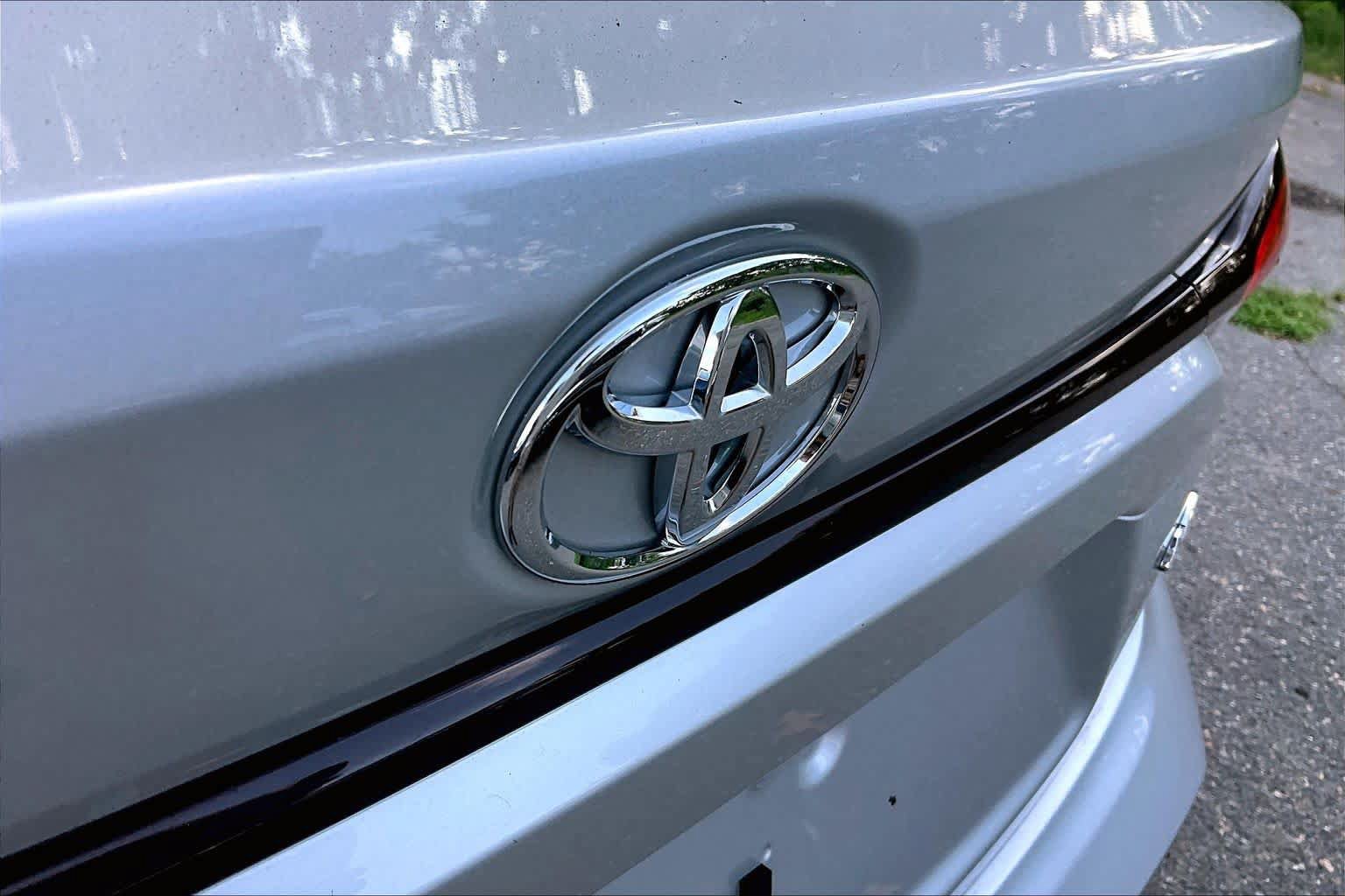 Used 2023 Toyota Corolla LE FWD image 29