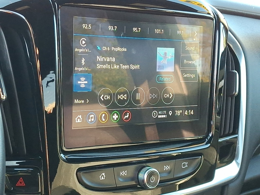 Used 2023 Chevrolet Traverse LT image 27