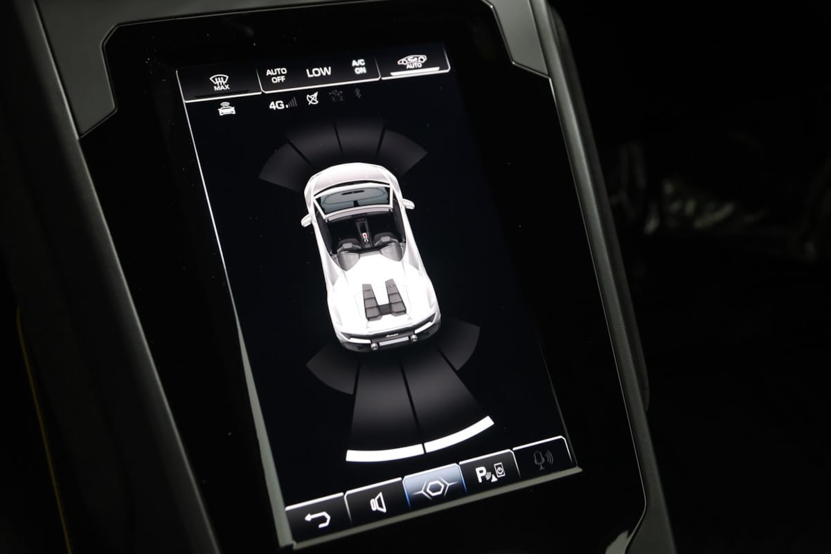 Used 2023 Lamborghini Huracan EVO RWD image 11