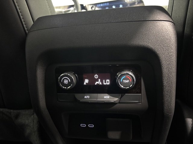 New 2026 Chevrolet Traverse LT w/ Sun and Wheel Package image 14