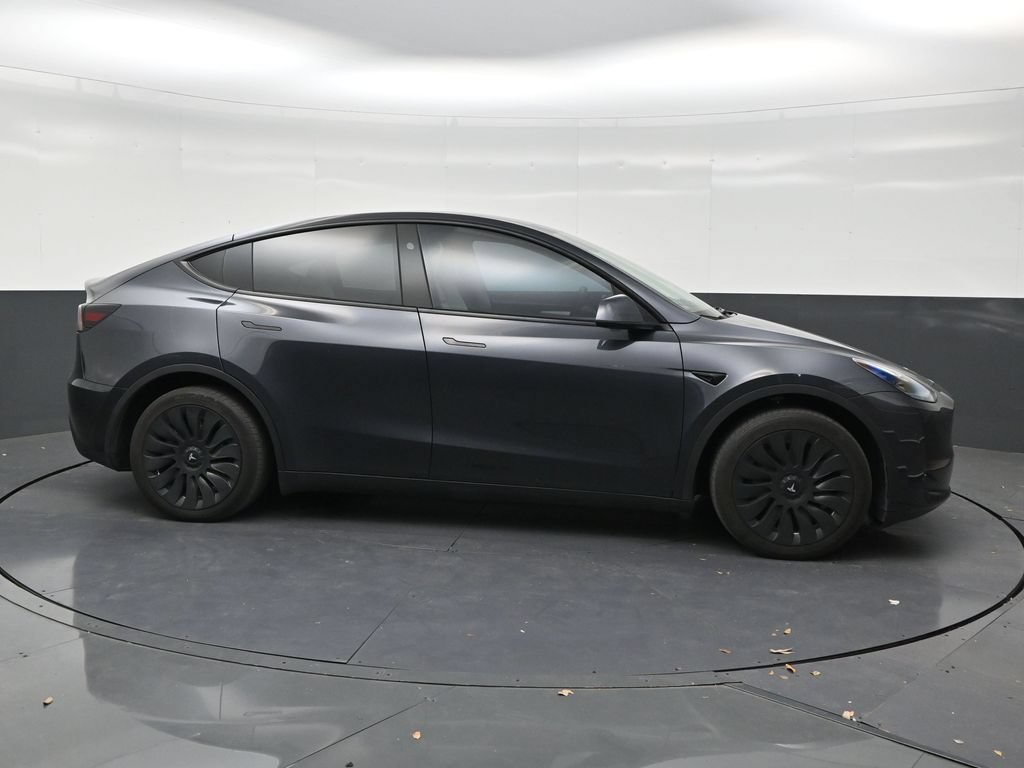 Used 2024 Tesla Model Y Long Range AWD/4WD image 6