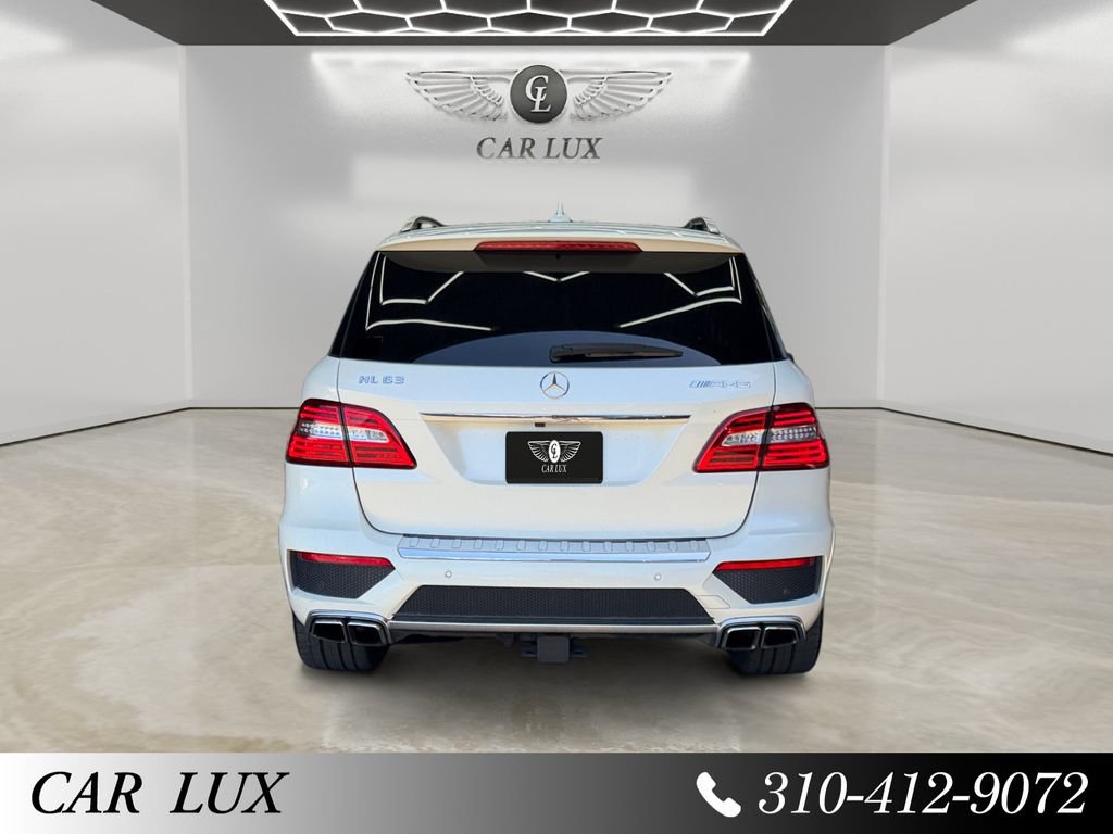 Used 2012 Mercedes-Benz ML 63 AMG 4MATIC w/ Driver Assistance Pkg image 4