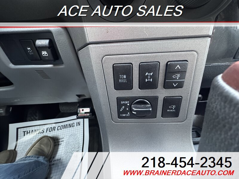 Used 2016 Toyota Sequoia Platinum AWD/4WD image 15