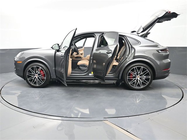 New 2026 Porsche Cayenne S image 29