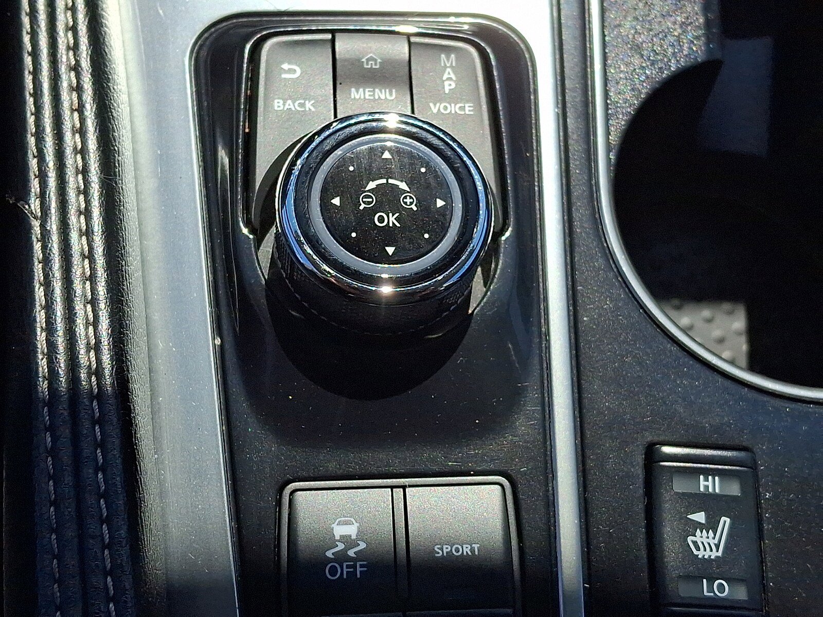 Used 2023 Nissan Maxima SV w/ Floor Mat Group image 25