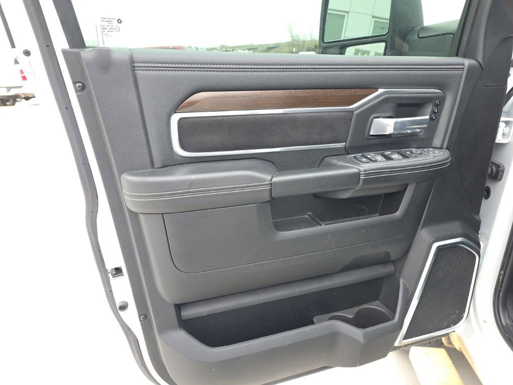 Used 2024 RAM 3500 Laramie w/ Safety Group image 42