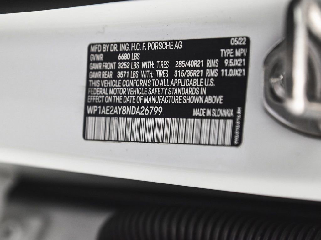 Used 2022 Porsche Cayenne Platinum Edition image 14