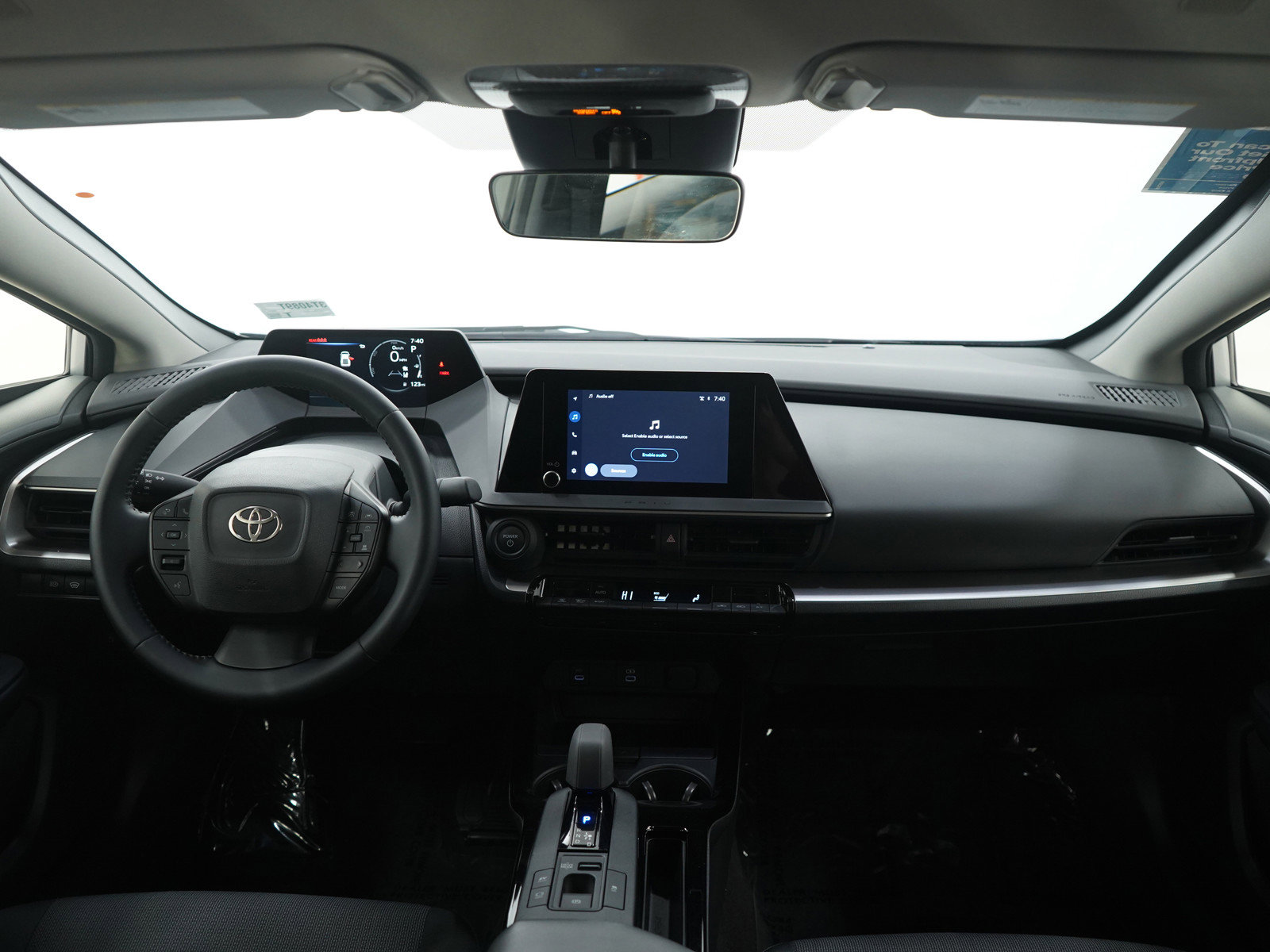 Used 2025 Toyota Prius LE image 13