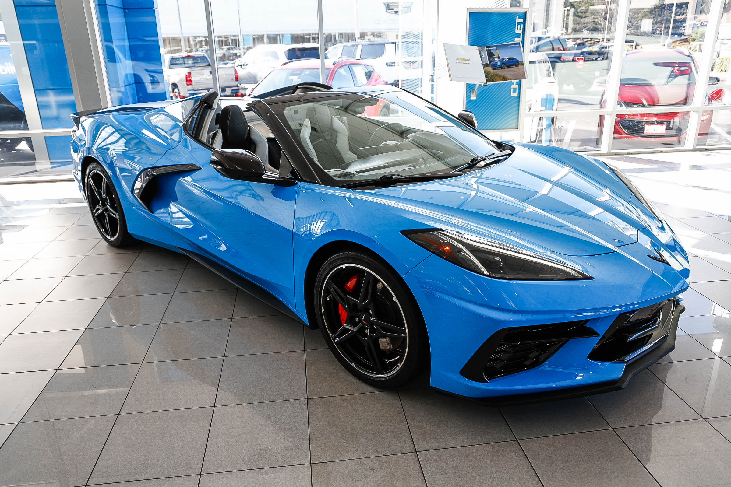 Used 2020 Chevrolet Corvette Stingray Premium Conv w/ 3LT Preferred Equipment Group RWD image 19