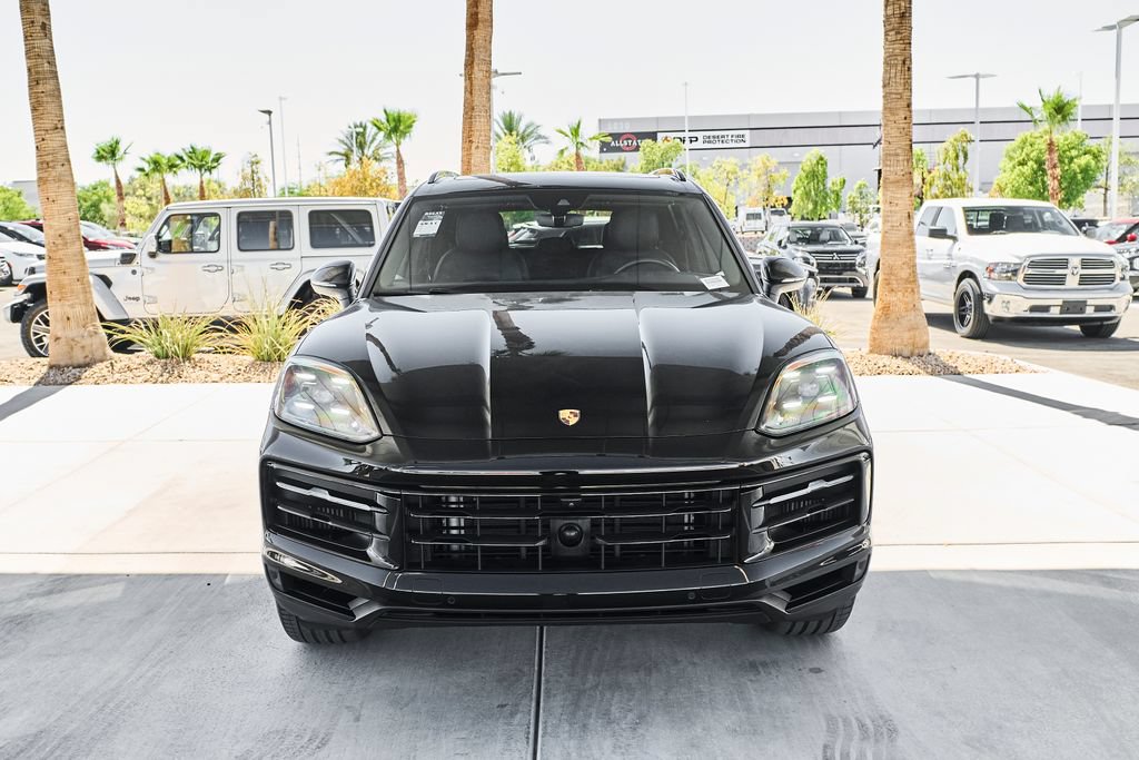 Used 2024 Porsche Cayenne AWD/4WD image 7