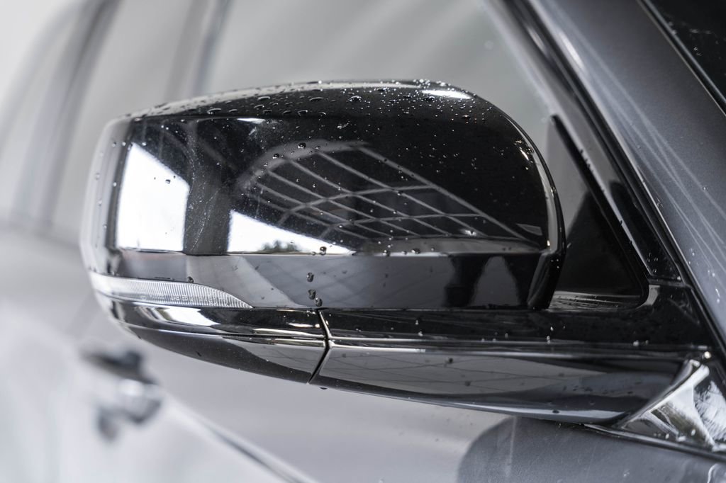 New 2025 Jeep Grand Cherokee Altitude image 14