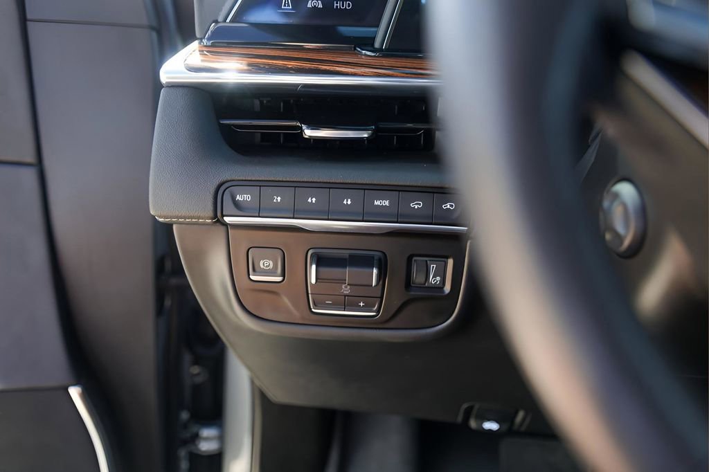 Used 2024 Cadillac Escalade ESV Premium Luxury w/ Performance Package image 15