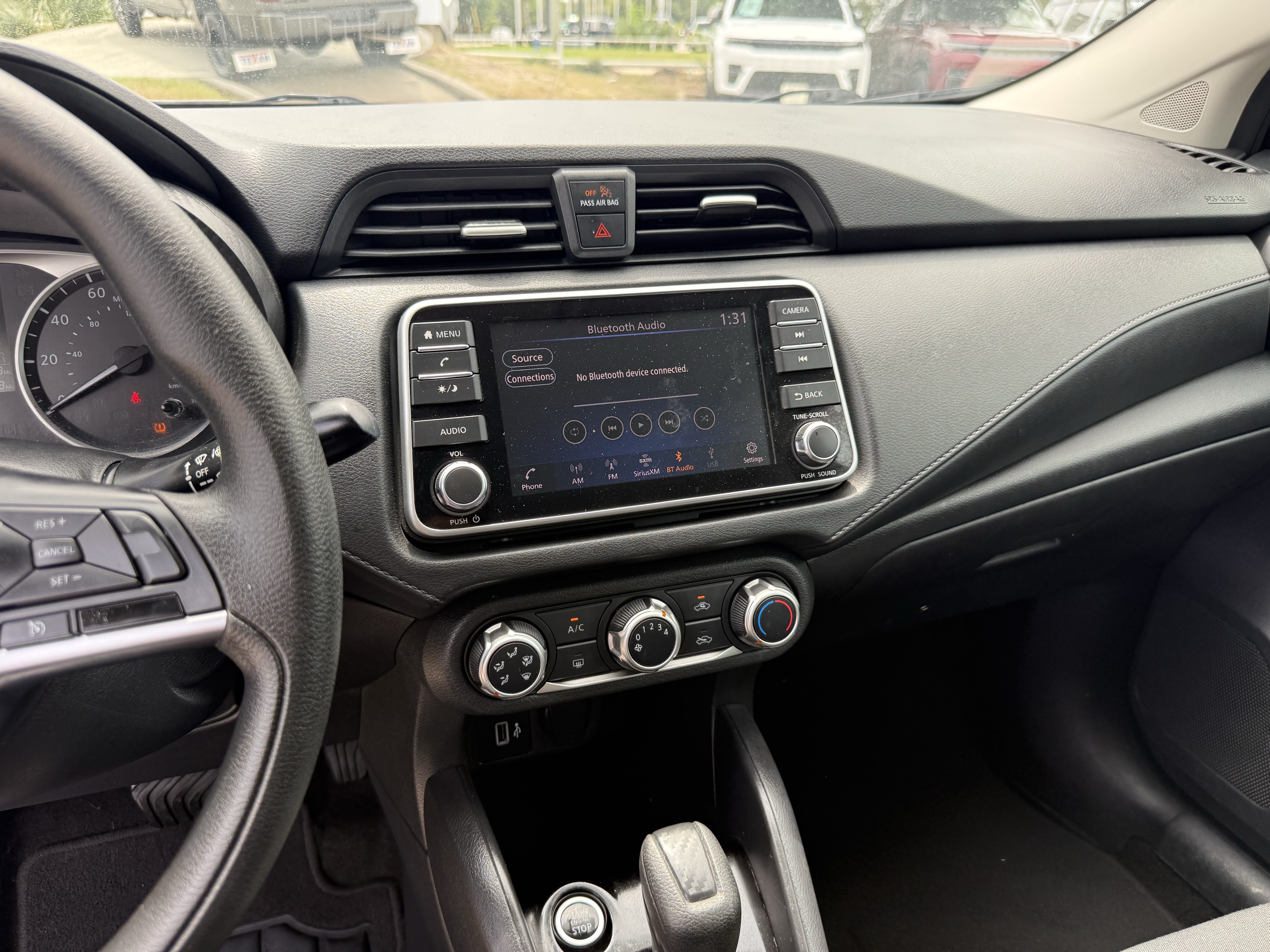 Used 2020 Nissan Versa S FWD image 18