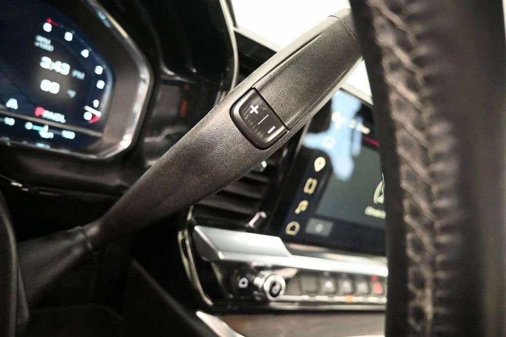 Used 2025 GMC Sierra 1500 SLT image 13