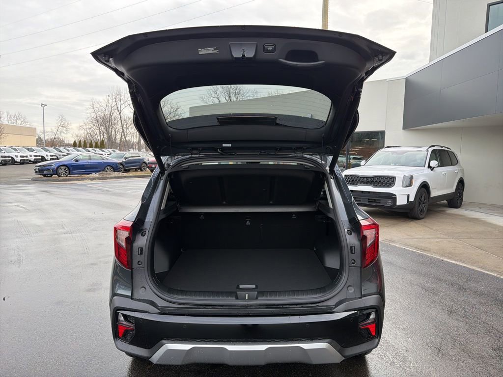 New 2026 Kia Seltos EX image 17