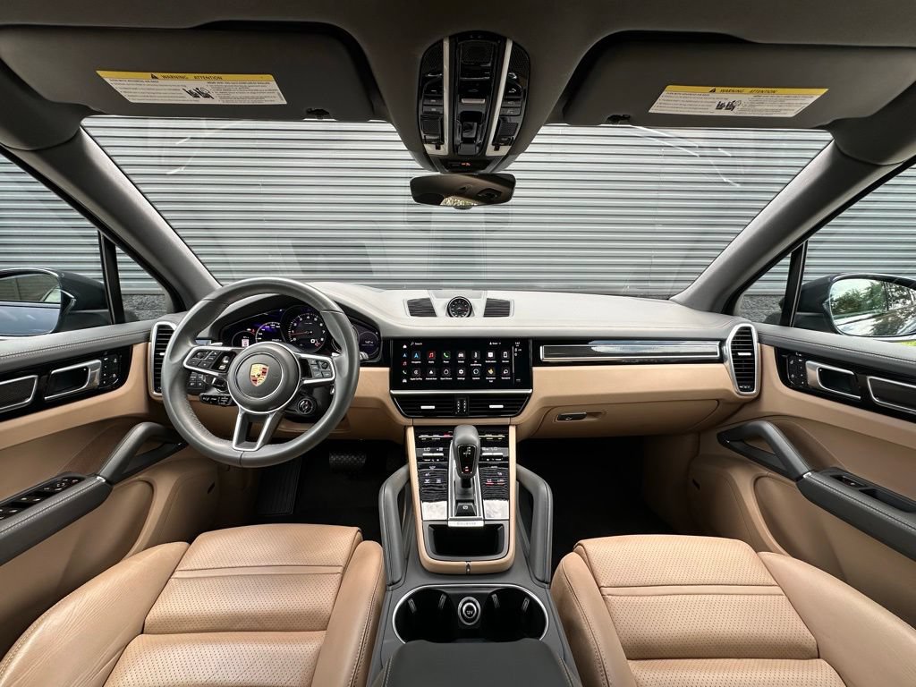 Certified 2023 Porsche Cayenne AWD/4WD image 6