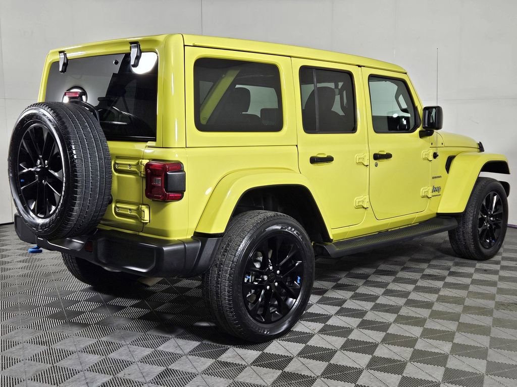 Used 2023 Jeep Wrangler Unlimited Sahara w/ Cold Weather Group image 4