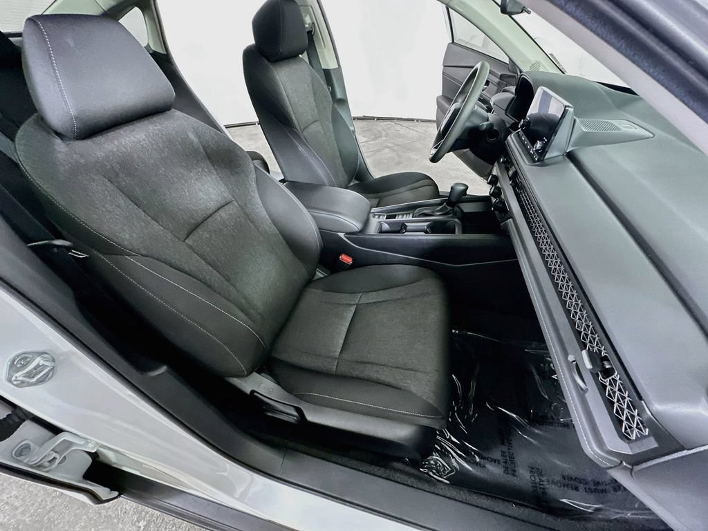 Used 2024 Honda Accord EX image 12