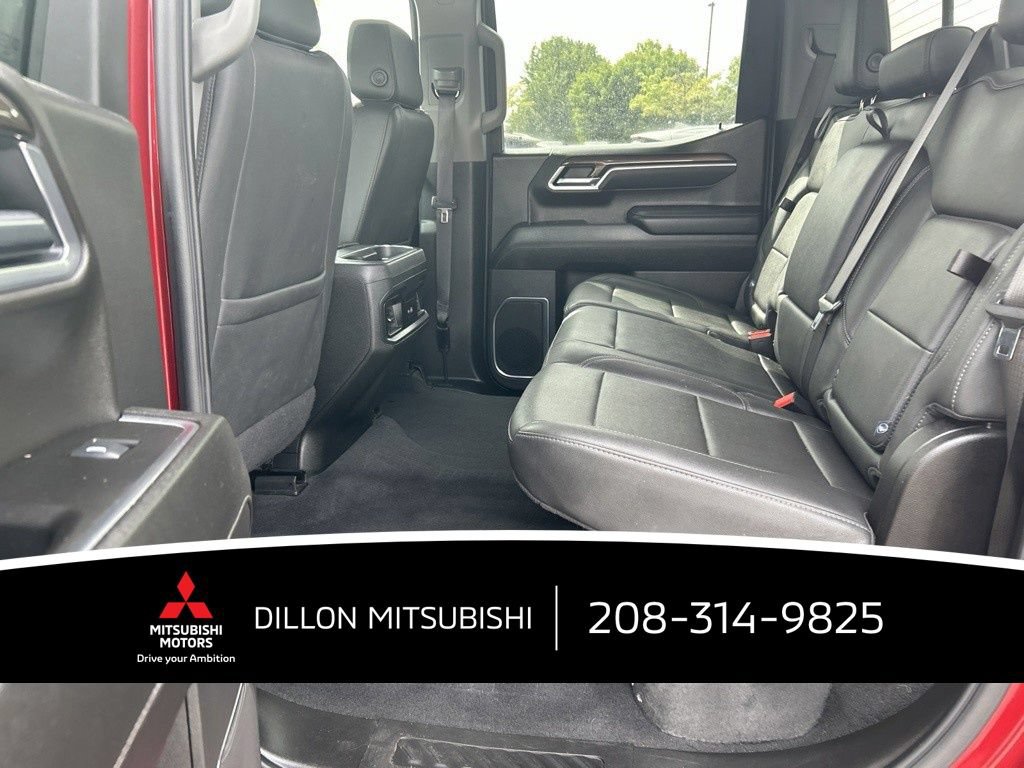 Used 2025 Chevrolet Silverado 1500 RST w/ Convenience Package II AWD/4WD image 4
