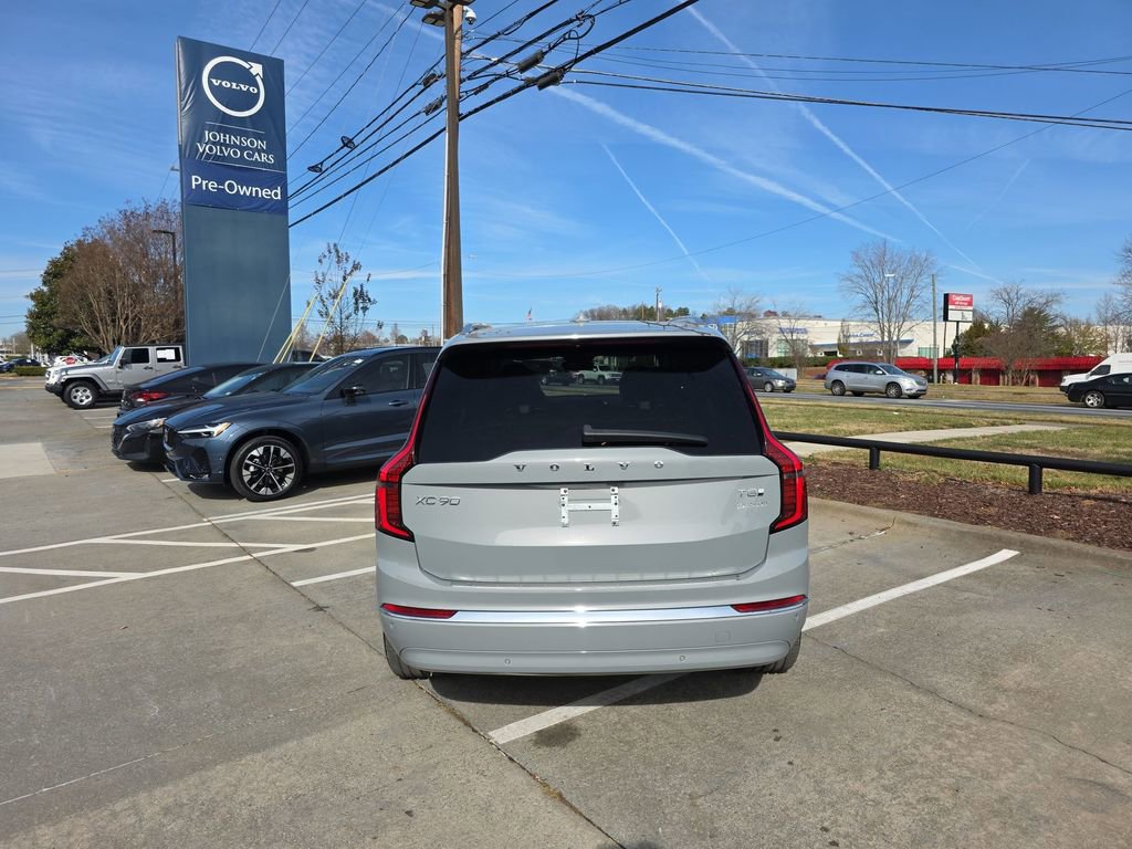 New 2026 Volvo XC90 T8 Plus image 14