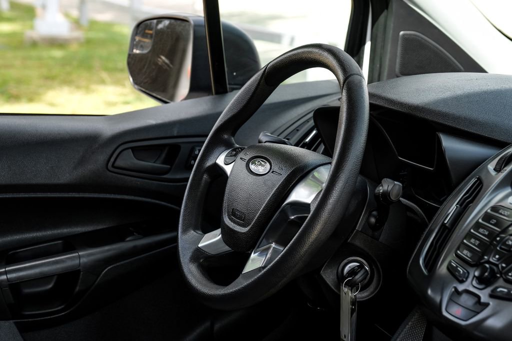 Used 2016 Ford Transit Connect XL image 10