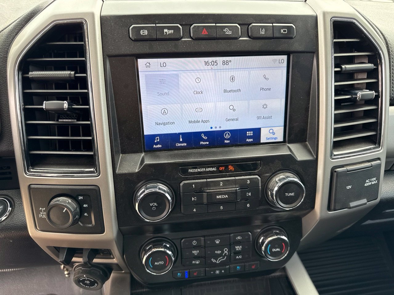 Used 2021 Ford F250 Lariat w/ Tremor Off-Road Package AWD/4WD image 24