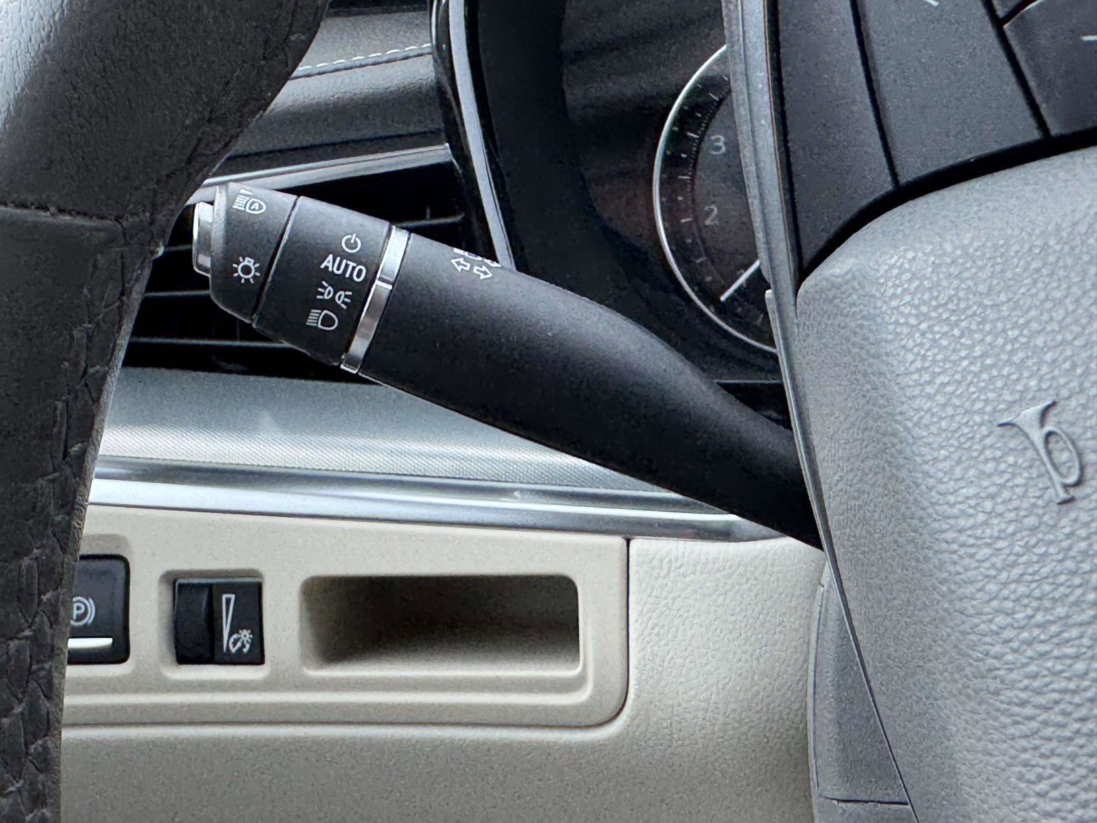 Certified 2023 Cadillac XT5 Premium Luxury image 14