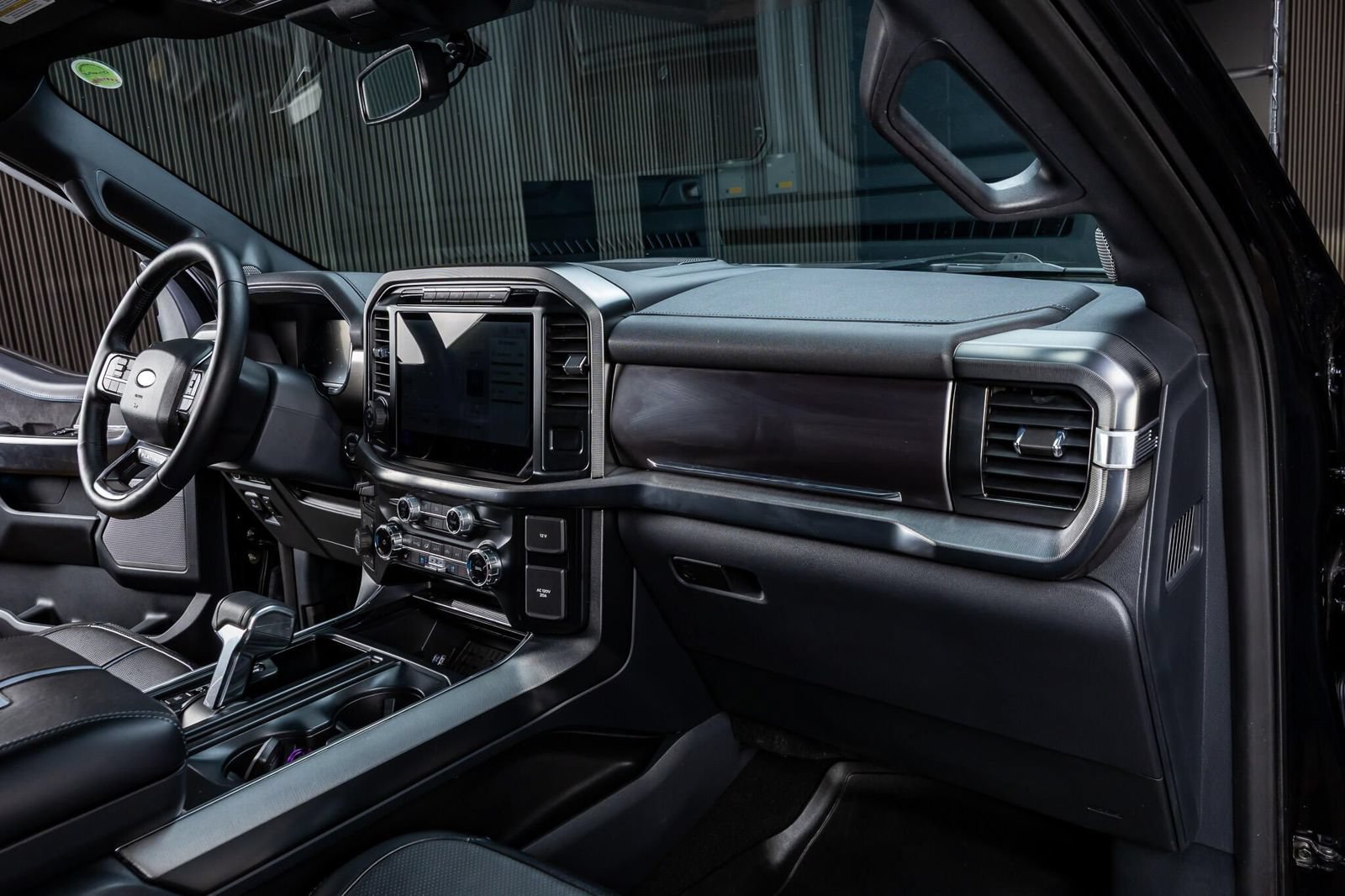 Used 2024 Ford F150 Platinum AWD/4WD image 16