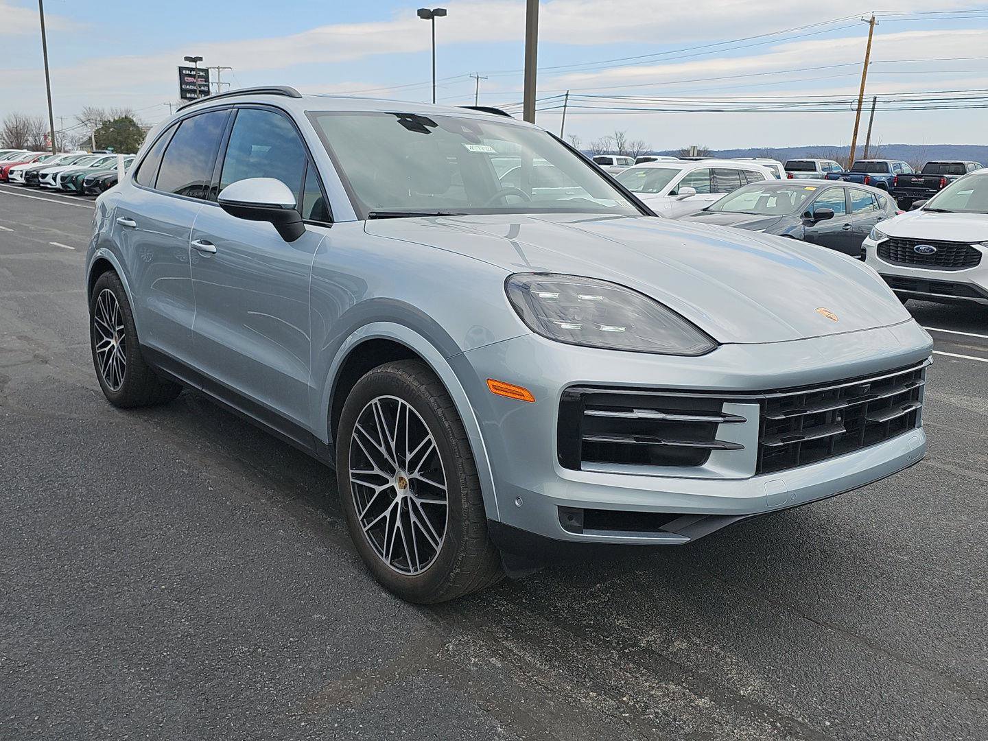 Used 2024 Porsche Cayenne image 30