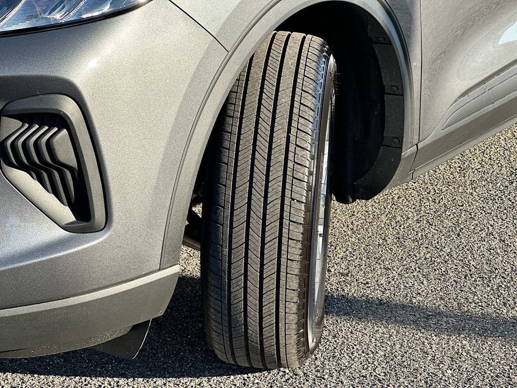 Used 2026 Ford Escape Active image 25