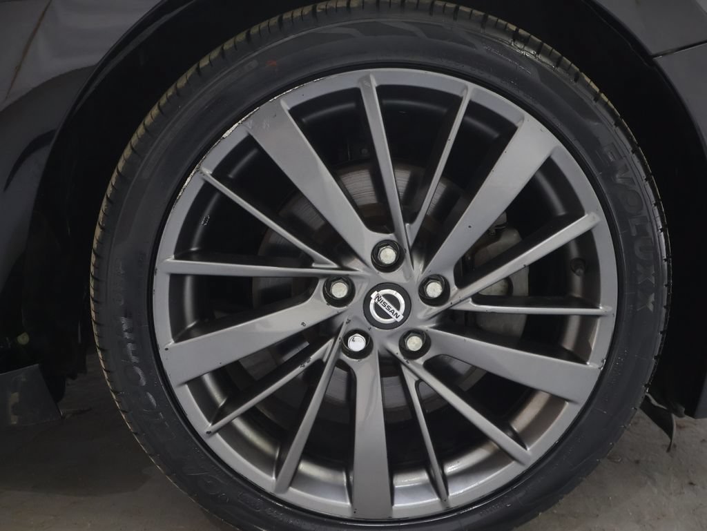 Used 2019 Nissan Maxima Platinum w/ Reserve Package FWD image 35