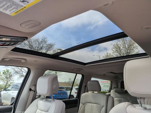 Certified 2024 Jeep Wagoneer Series II w/ Premium Group I image 31